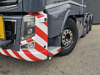 Volvo FH 16.700 GLOBE XXL 8x4 / 150T